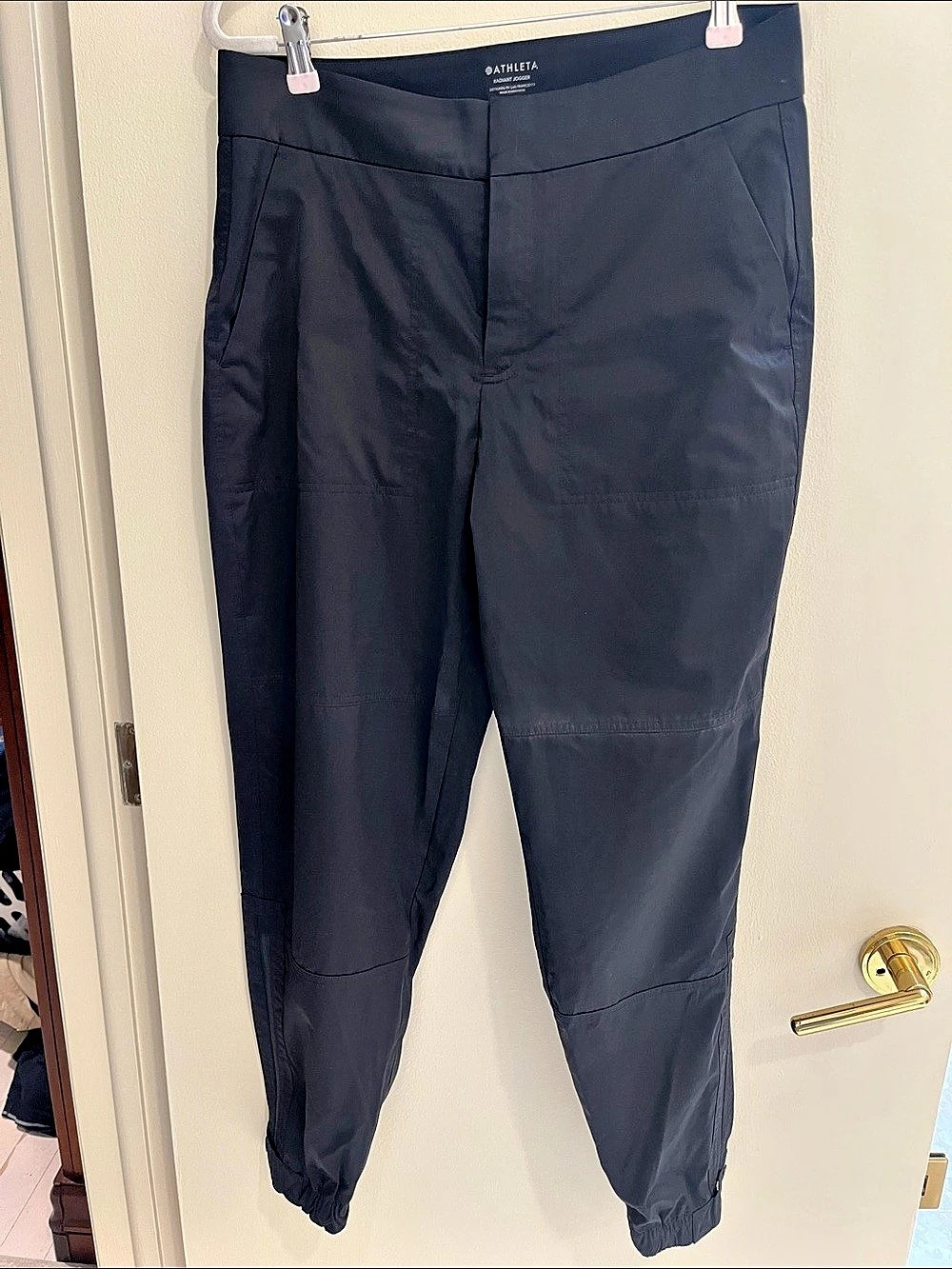 Athleta Radiant Jogger Pants in Black Size 8